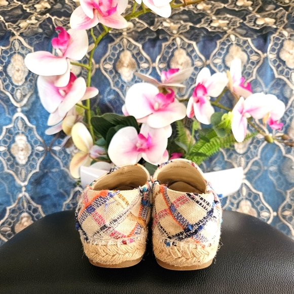 Authentic Chanel Tweed and grosgrain material size 6 - Picture 7 of 8